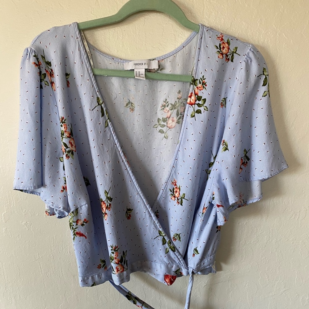 Forever21 crop  floral wrap tie top , 3x
